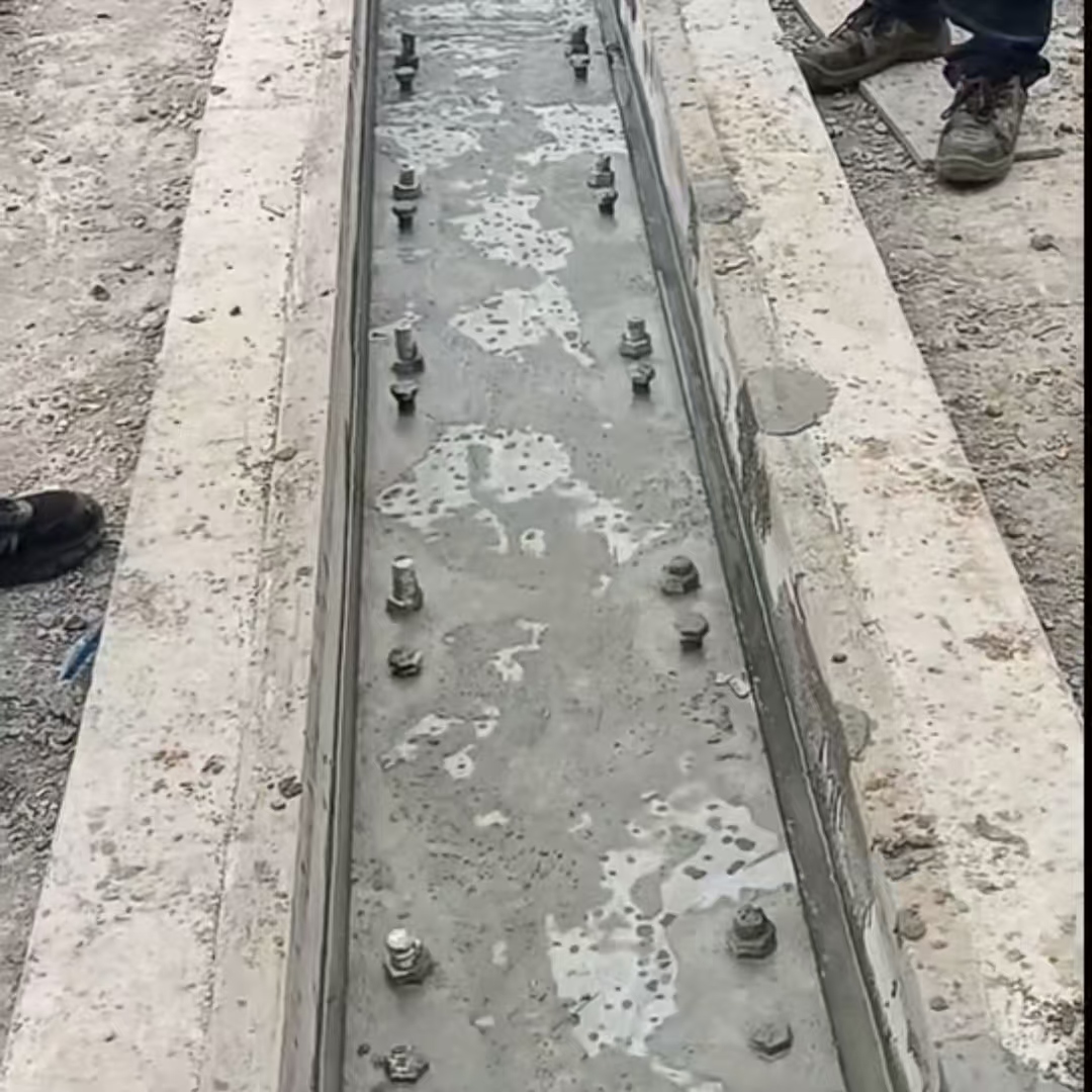 银州港口码头起重机龙门吊重型机械设备稳固用早强快凝轨道胶泥
